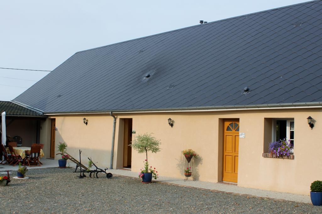 Bed and Breakfast Les Logis Du Breuil Marchéville Exterior foto