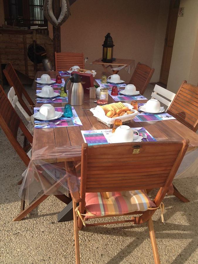 Bed and Breakfast Les Logis Du Breuil Marchéville Exterior foto
